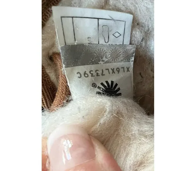 UGG Neumal Boot Chestnut - Picture 5 of 11